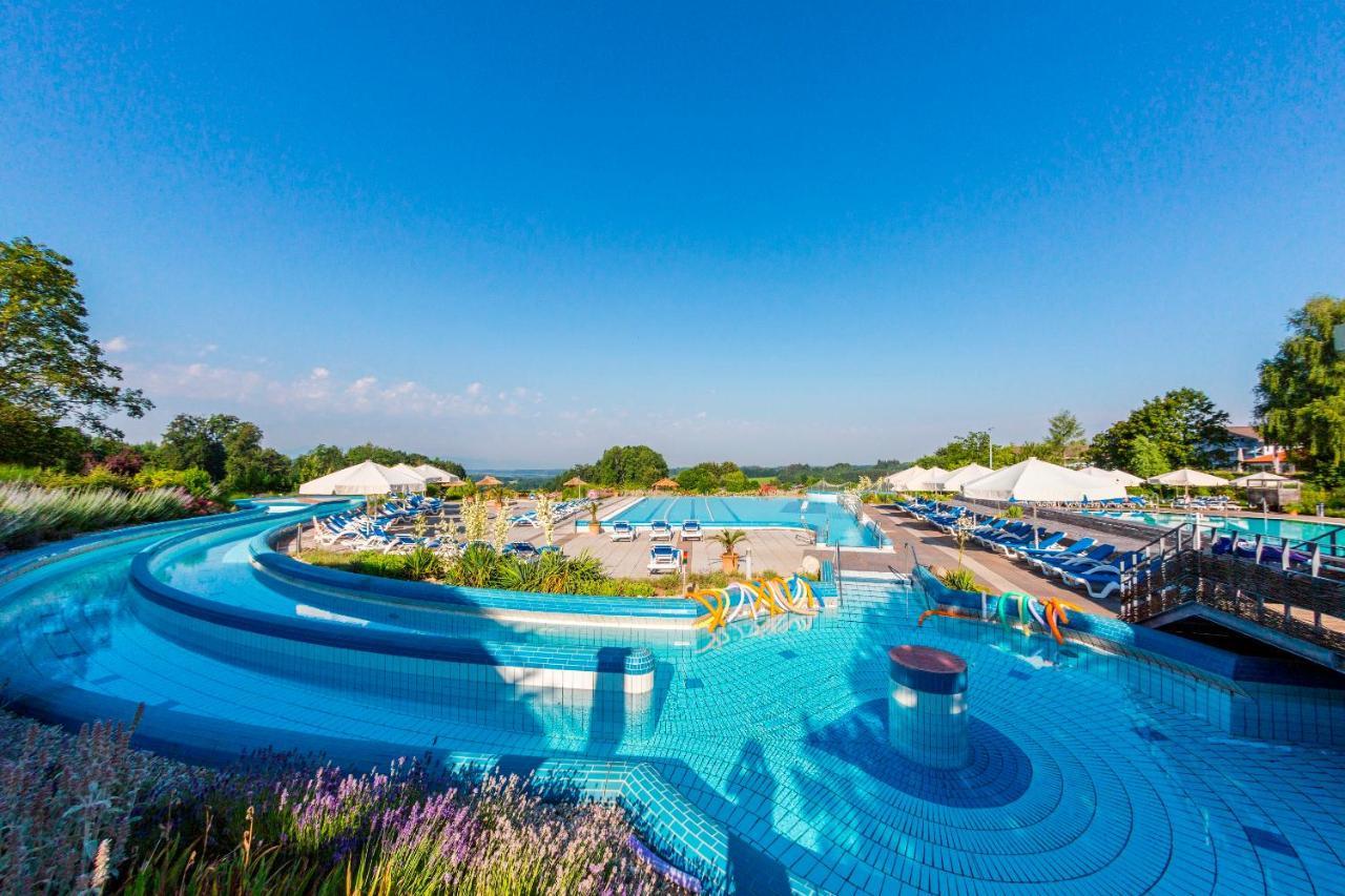 Stroebinger Hof - Therme Wellness Resort Bad Endorf Eksteriør bilde