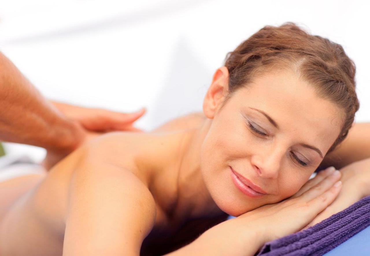 Stroebinger Hof - Therme Wellness Resort Bad Endorf Eksteriør bilde