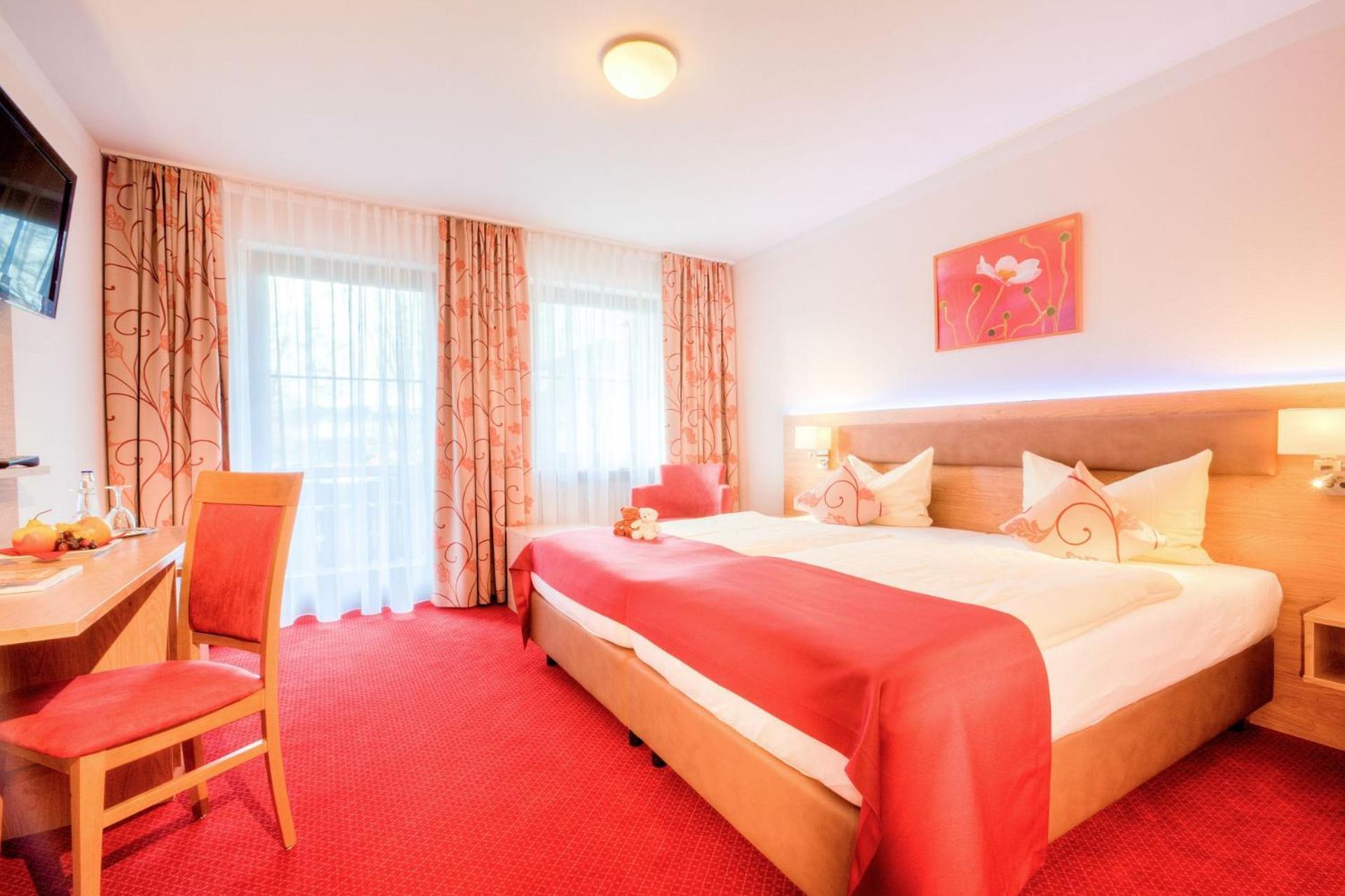 Stroebinger Hof - Therme Wellness Resort Bad Endorf Eksteriør bilde