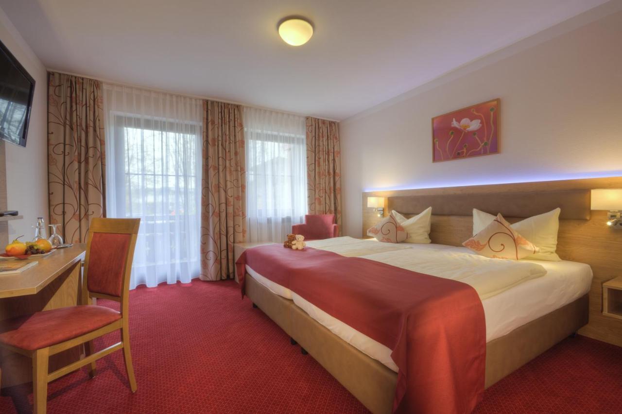 Stroebinger Hof - Therme Wellness Resort Bad Endorf Eksteriør bilde